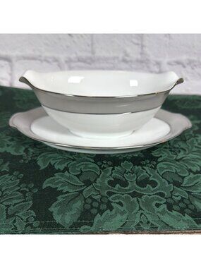 VTG Sango Platina 9in Gravy Sauce Boat Attached Underplate White Platinum Japan